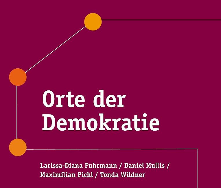 Zu sehen ist das Cover der Publikation. Der Hintergrund ist lila, geschrieben stehehn in weiß der Titel und die Autor*innen. Eine weiße Linie zieht sich durch das Bild, an der drei unterschiedlich orange-farbige Punkte liegen.